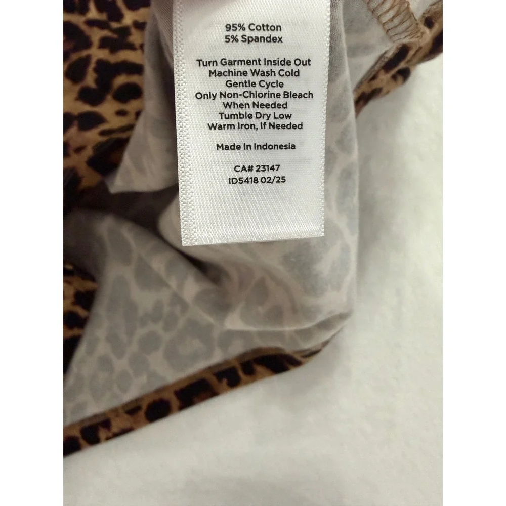 Talbots Tee Size XS Leopard Print 3/4 Sleeve Brown Cheetah Animal Print Top fall
